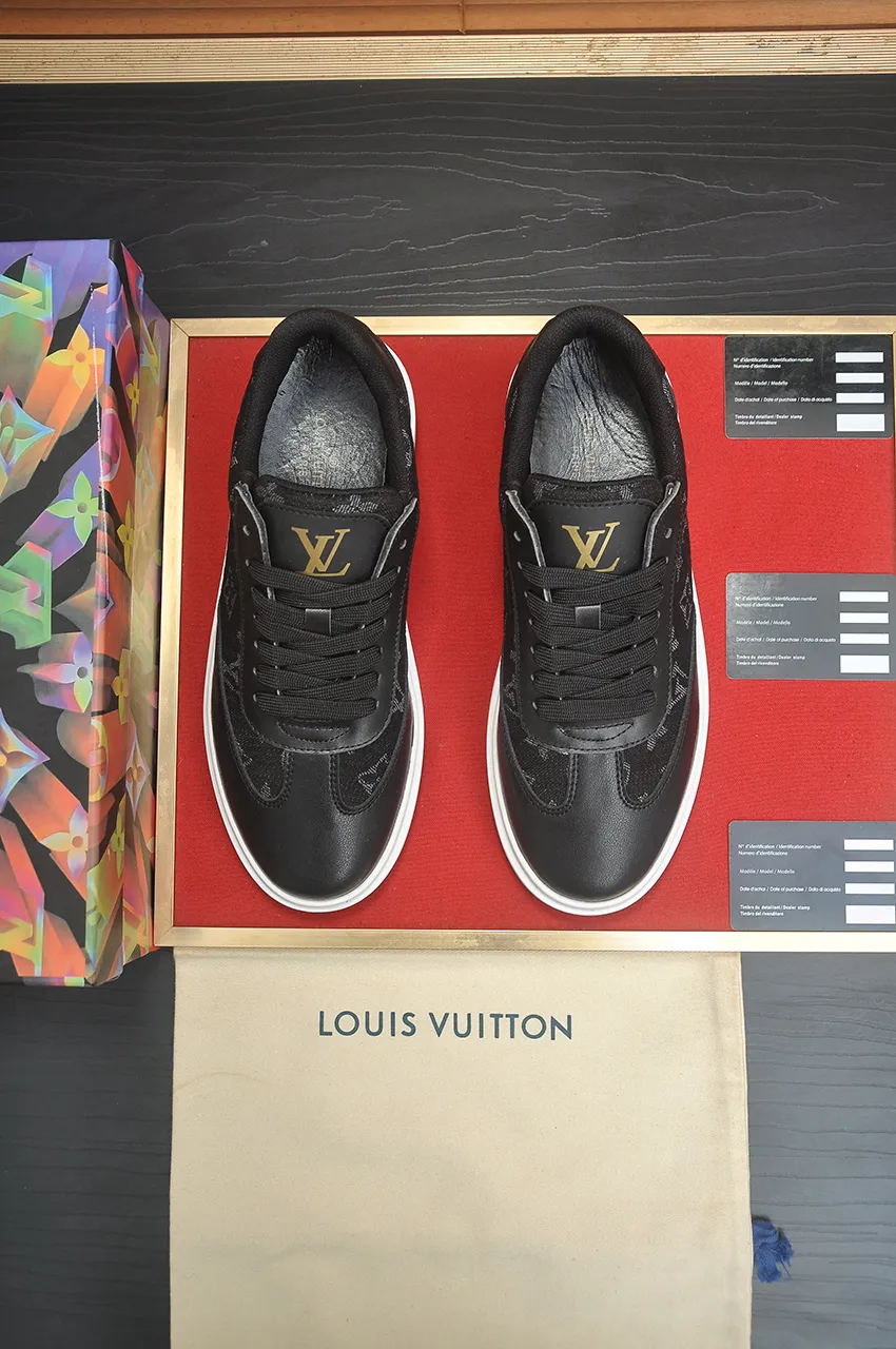 Men's shoes 💰540💶[LOUIS VUITTON] Original order price (water-dyed cowhide lining) new model 🍀LV Louis Vuitton * - top version of LV classic trendy shoes! Made of imported original cowhide, water-dyed cowhide lining, and original wear-resistant rubber outsole! High quality products! Code number 38-45 (45 is custom-made and cannot be returned or exchanged)